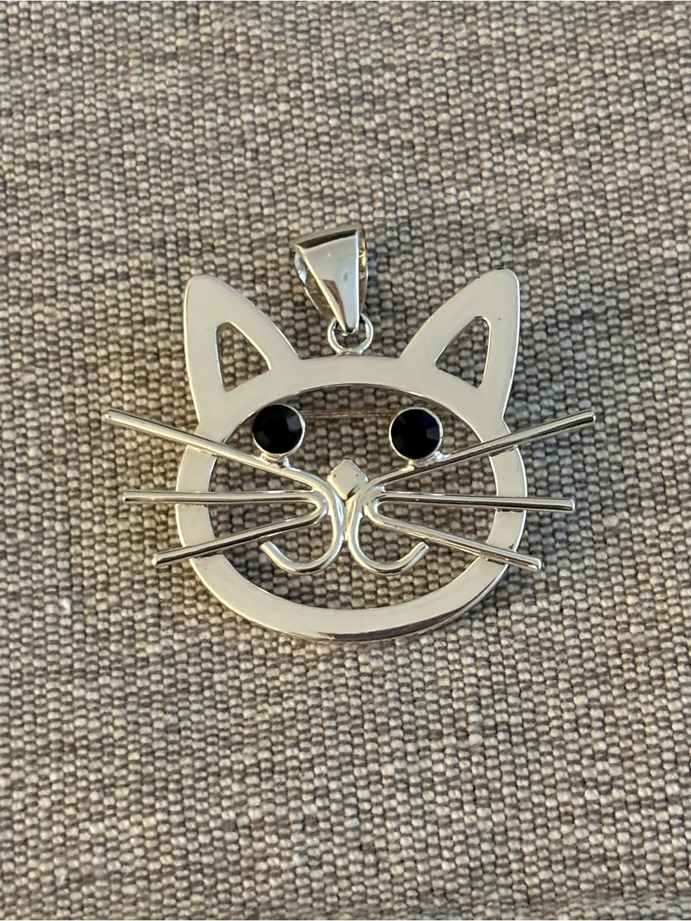 Sterling Silver Cat Face Necklace Pendant with Black Eye Accents